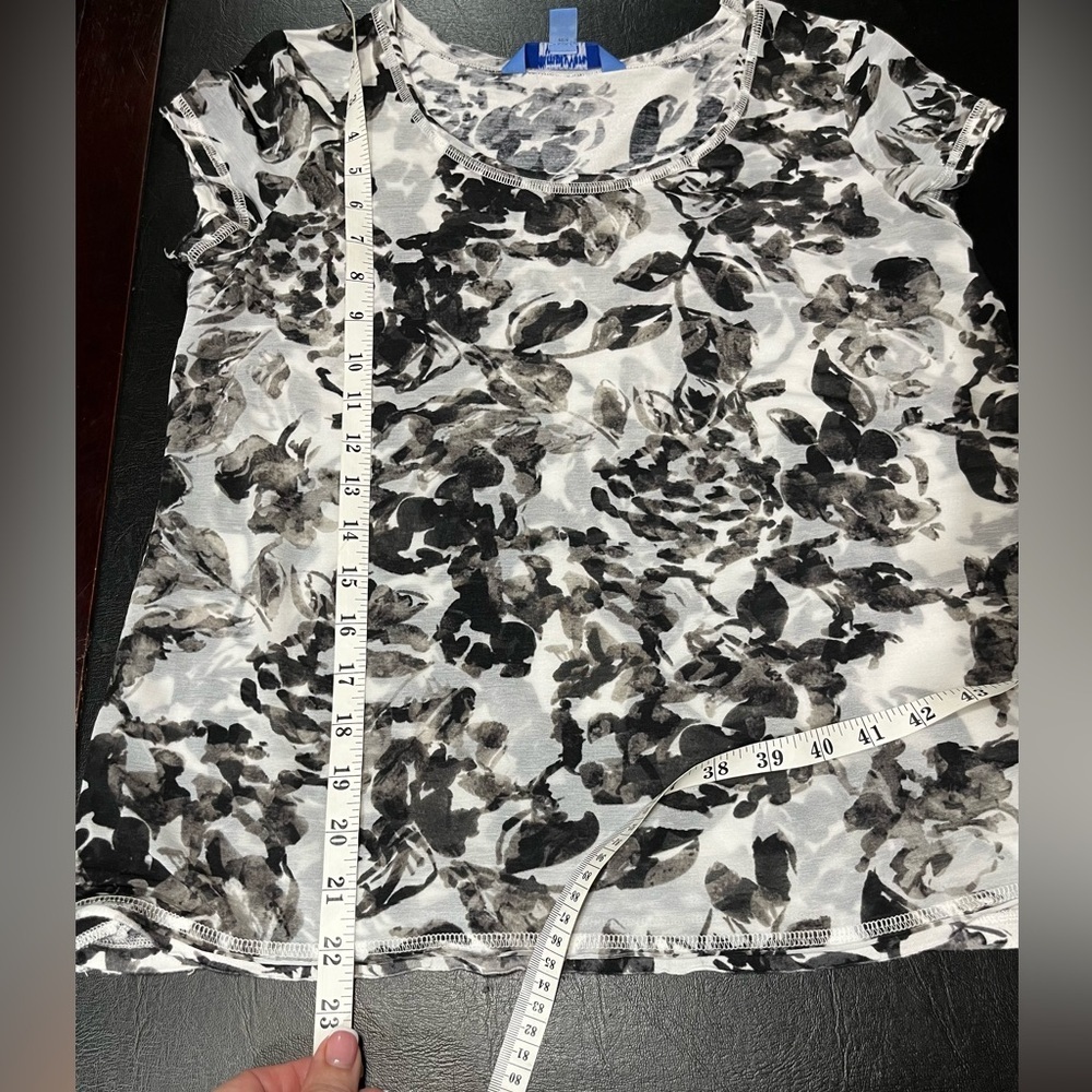 🔥Simply Vera Vera Wang blouse - Picture 7 of 8